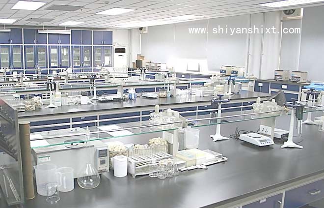 化学室验室 化学室验室